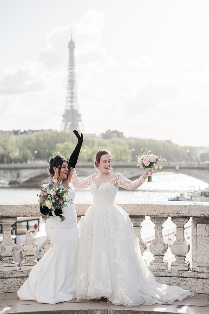 The bride on the Alex III bridge