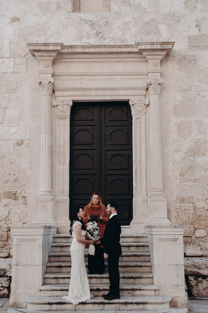 The ceremony on the vintage staircase